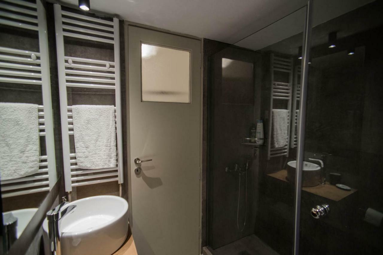 Ferienwohnung Oro'S Stylish Kolonaki Flats Next To Metro & Museums Athen Exterior foto