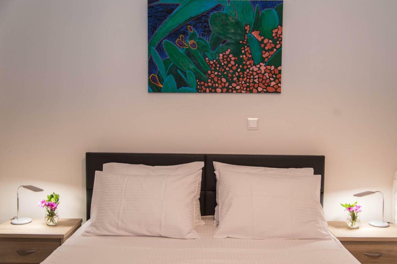 Ferienwohnung Oro'S Stylish Kolonaki Flats Next To Metro & Museums Athen Exterior foto