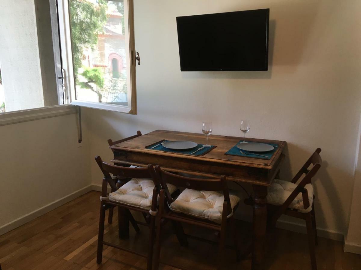 Ferienwohnung Oro'S Stylish Kolonaki Flats Next To Metro & Museums Athen Exterior foto