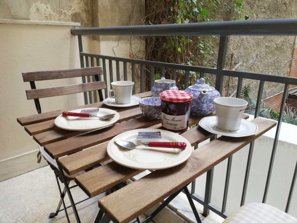Ferienwohnung Oro'S Stylish Kolonaki Flats Next To Metro & Museums Athen Exterior foto